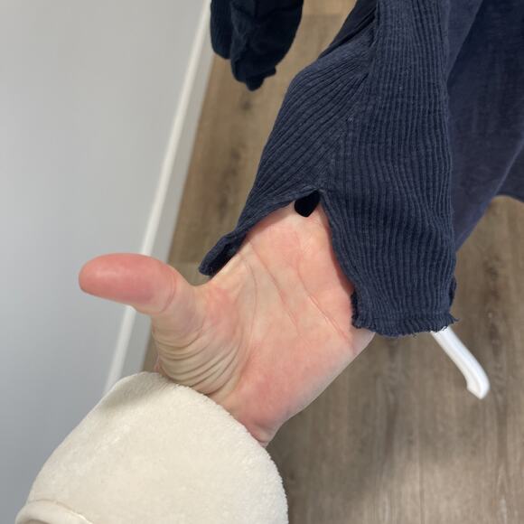 Soft Surroundings Sz L Navy Blue Long Sleeve Top Shirt Boho Cottage Core V Neck - Picture 4 of 12